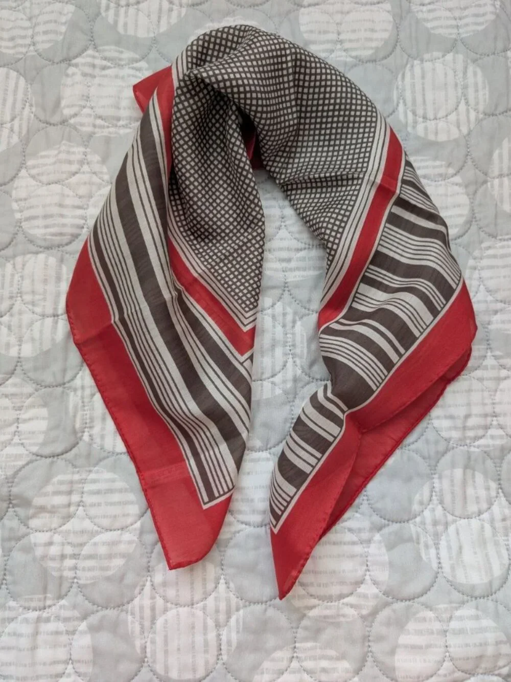 Vintage Madeleine de Rauch Paris 100% Silk Scarf Multicolor 22`` Square
